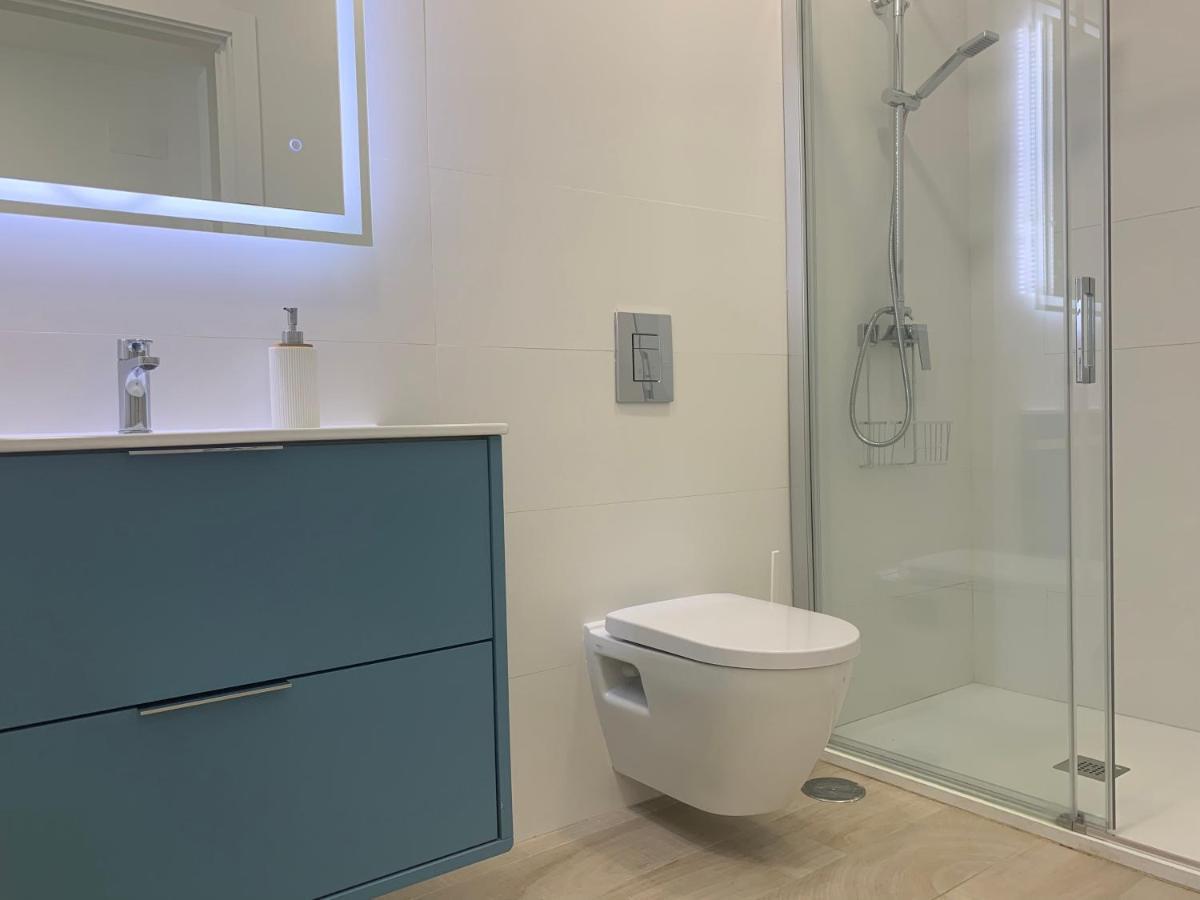 Monkeys Pages Del Corro Triana Apartament